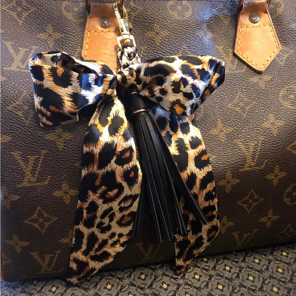 🖤Leopard Print Bow with Tassel